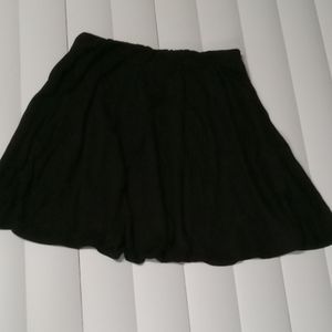 Cute black skirt